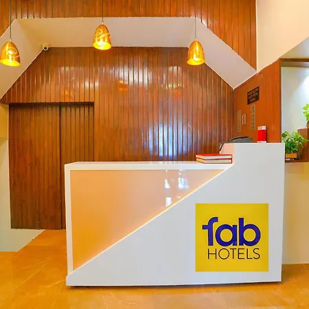 Fabexpress Colaba Grand - 700m From Gateway Of India Hotel Mumbai