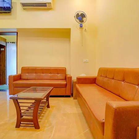 Fabexpress Colaba Grand - 700m From Gateway Of India Hotel