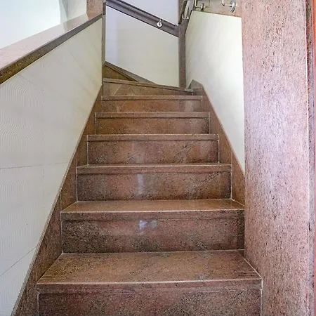 Fabexpress Colaba Grand - 700m From Gateway Of India 3*