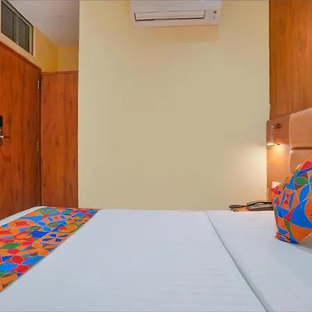 Fabexpress Colaba Grand - 700m From Gateway Of India Mumbai