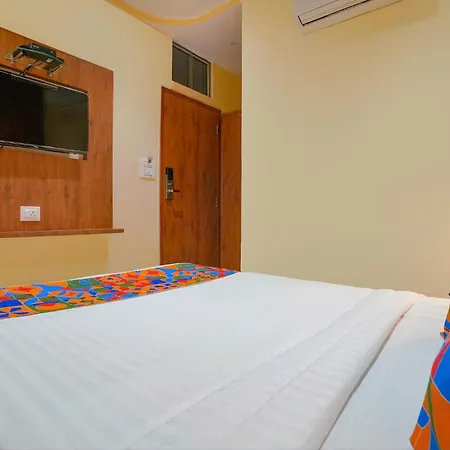 Hotel Fabexpress Colaba Grand - 700m From Gateway Of India Mumbai