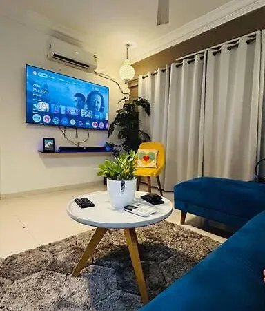 Cozy Corner Apartment
