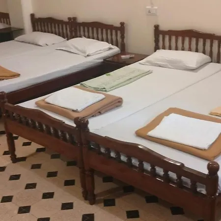 Bentleys Hotel Bed & Breakfast 3*