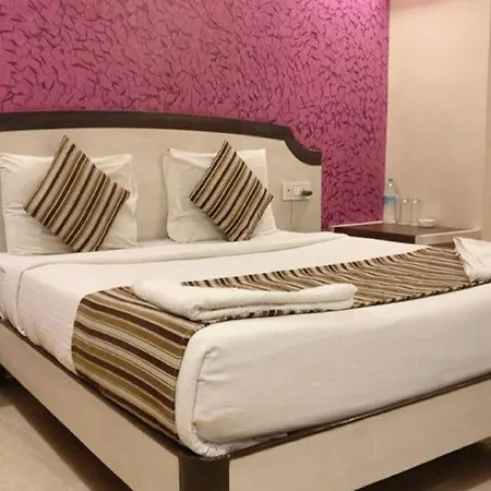 Paradise Hotel 2*