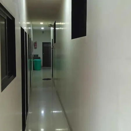 Hotel Paradise 2*