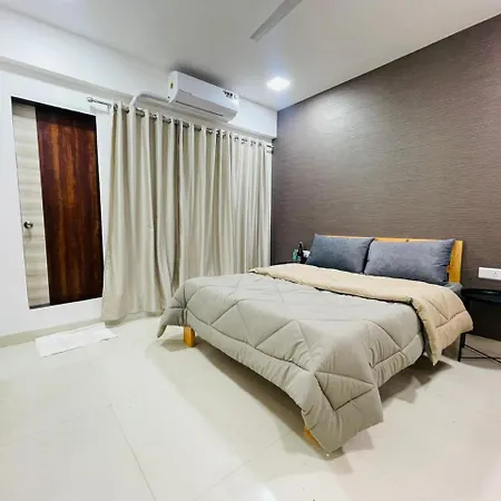 Homestay Luxe-bnb Near Airport *