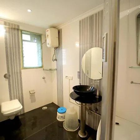 Hotel Panchvati Residency Andheri West 2*
