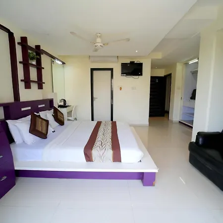 Hotel Panchvati Residency Andheri West 2*
