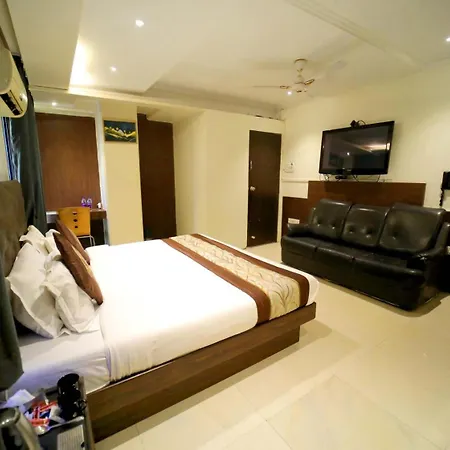 Hotel Panchvati Residency Andheri West 2*
