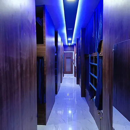Kohinoor Hostel