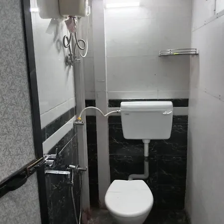Kailasha Hostel *