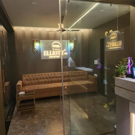 Elliott Hostel Mumbai