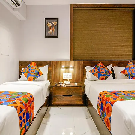 Fabhotel Peralz - Nr Boriwali Station
