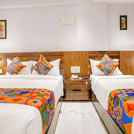 Fabhotel Peralz - Nr Boriwali Station Mumbai