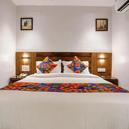 Hotel Fabhotel Peralz - Nr Boriwali Station