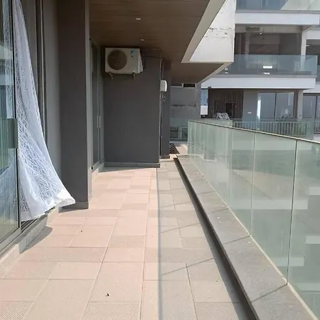In Bandra - 4 Bhk - Topfloor *