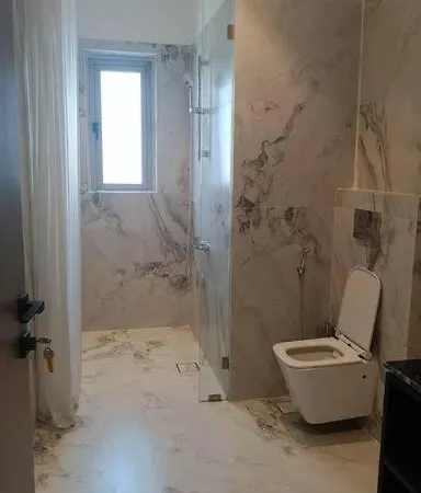 Apartment In Bandra - 4 Bhk - Topfloor