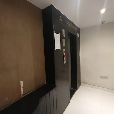 Metromax Andheri Hotel 3*