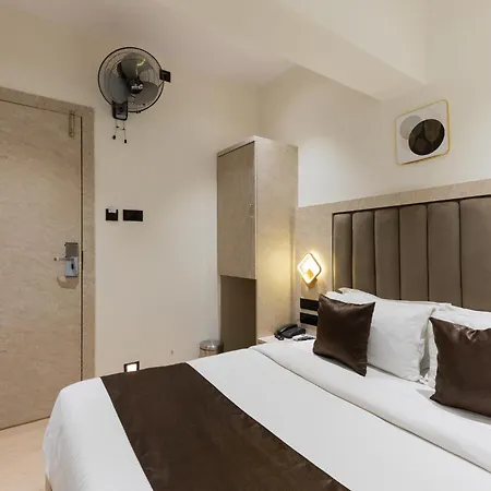 Hotel Larmont Luxury