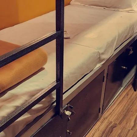 Chakala Dormitory * Mumbai
