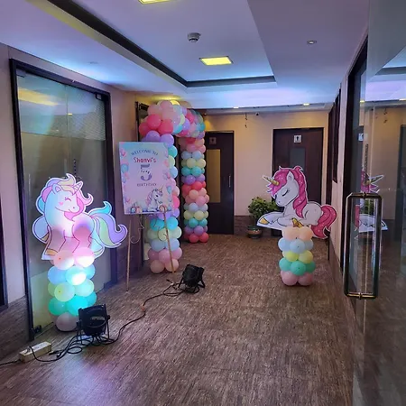 Maharana Chembur Hotel 2*