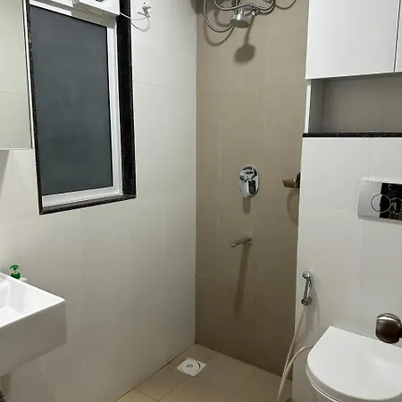 Residential Tranquil Apartment *