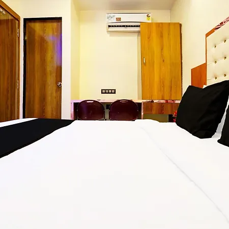 Airport Crown Andheri East, Hotel