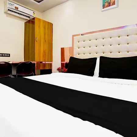 Airport Crown Andheri East, 3*