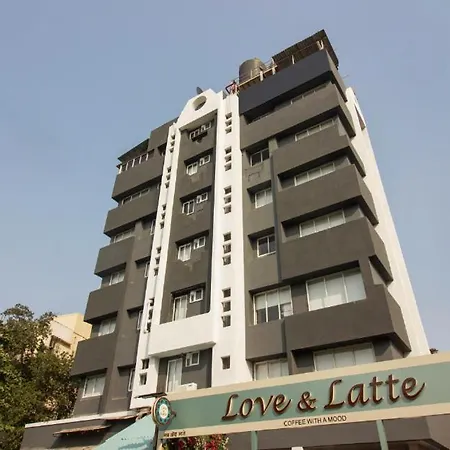 Vibes Juhu Hotel Mumbai