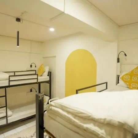 Locomo Hostel Express - Stay Work Eat *