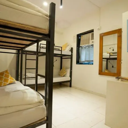 Hostel Locomo Hostel Express - Stay Work Eat Mumbai