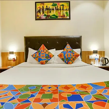 Hotel Deluxe Residency Nr- International Airport