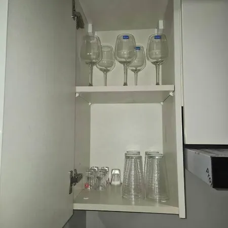 Regent Hill Serviced Self Check-in Apartment