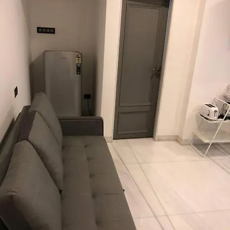 New Boutique 1 Bhk In Bandra, Off Pali Hill