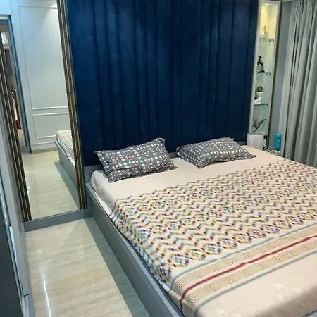 Pixiestays Goregaon West Apartment *