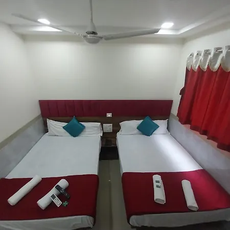 Hotel New Balaji Residency 3*