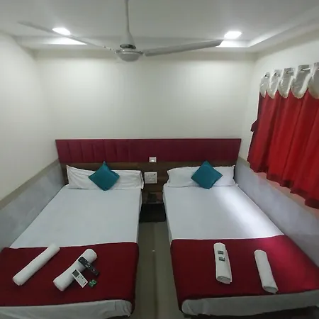 Hotel New Balaji Residency 3*