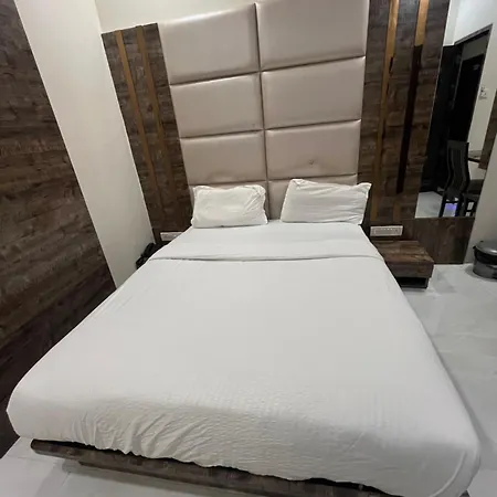Magnetic Terminal-2 Hotel