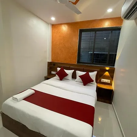 Glitz Golden Sands - Nr Asalpha Metro Station Mumbai
