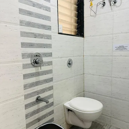 Apartment 1 Bedroom In Parel Mumbai