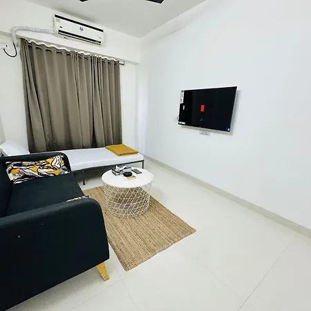 1 Bedroom In Parel Apartment