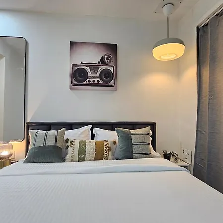 Apartment Lite - Khar West *