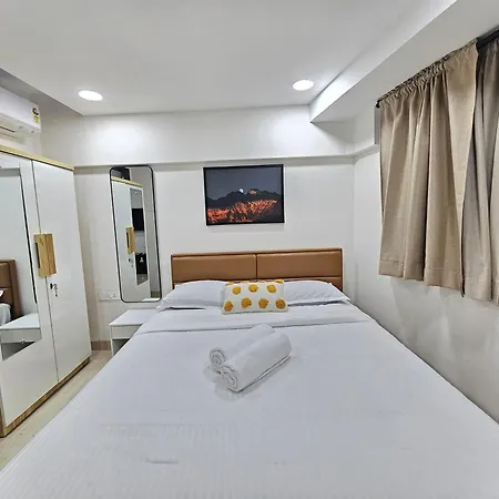 Lite - Khar West *