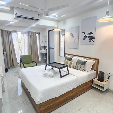 Lite - Khar West Apartment Mumbai