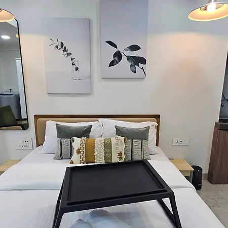 Lite - Khar West Mumbai