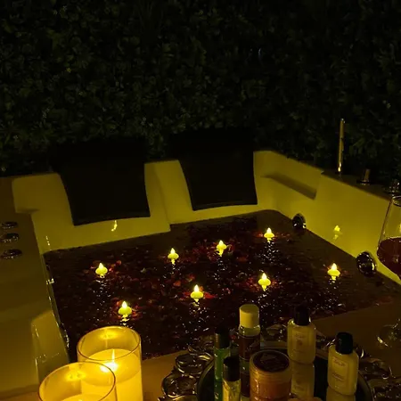 Makaan - The Luxury Homestay Mumbai