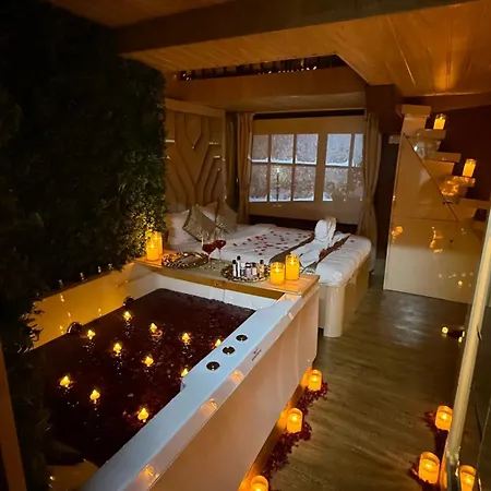 Aparthotel Makaan - The Luxury Homestay *