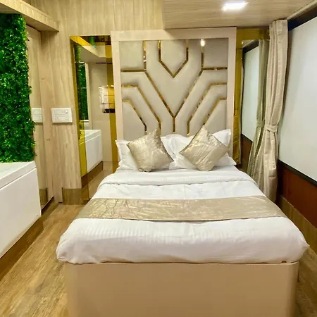 Makaan - The Luxury Homestay * Mumbai