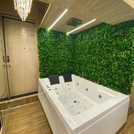 Aparthotel Makaan - The Luxury Homestay Mumbai