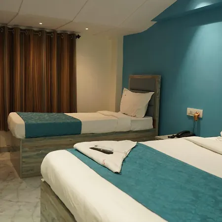 Airport-intl Airport Near To Airport & Bkc Us Consulate Guest house 2*